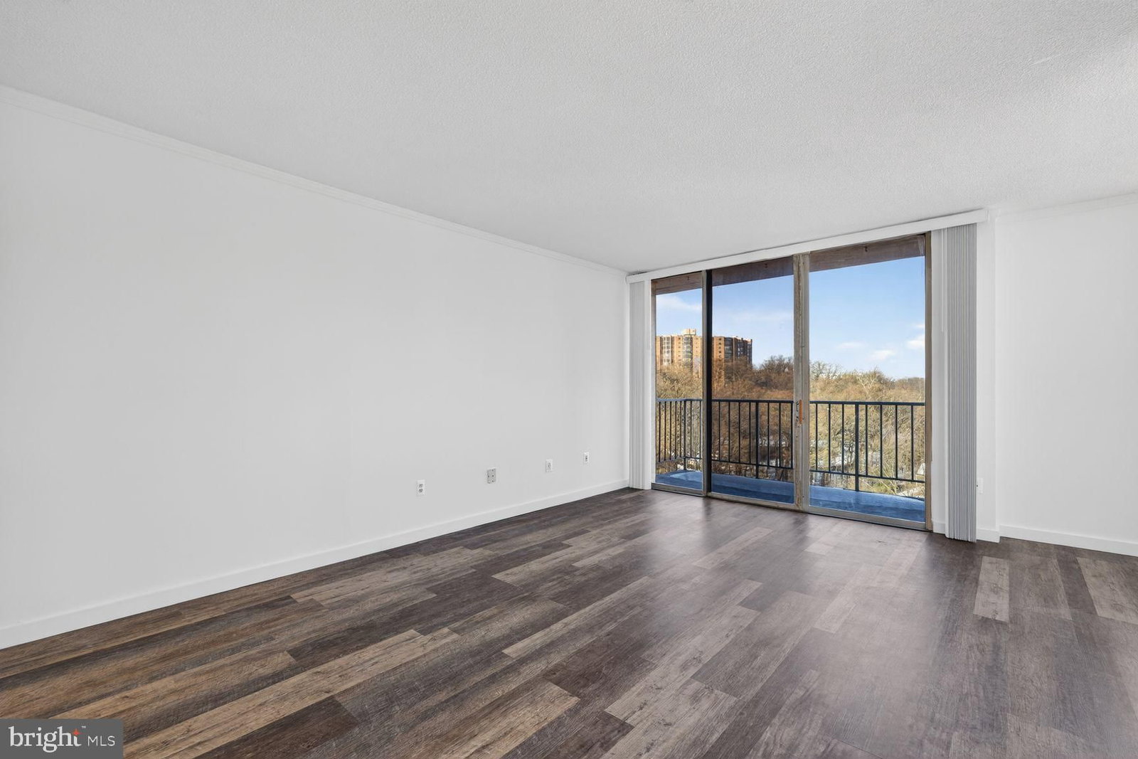 2059 HUNTINGTON AVENUE #1602 photograph