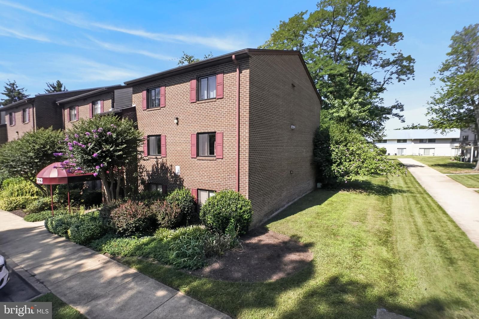 7332 TAVENNER LANE #1A photograph