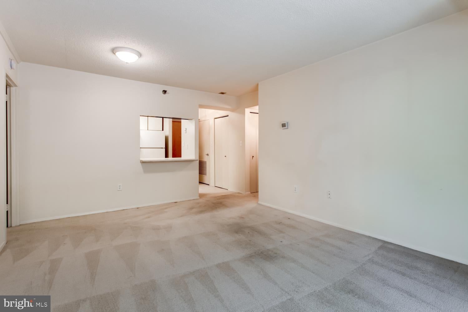 1808 OLD MEADOW ROAD #404 photograph