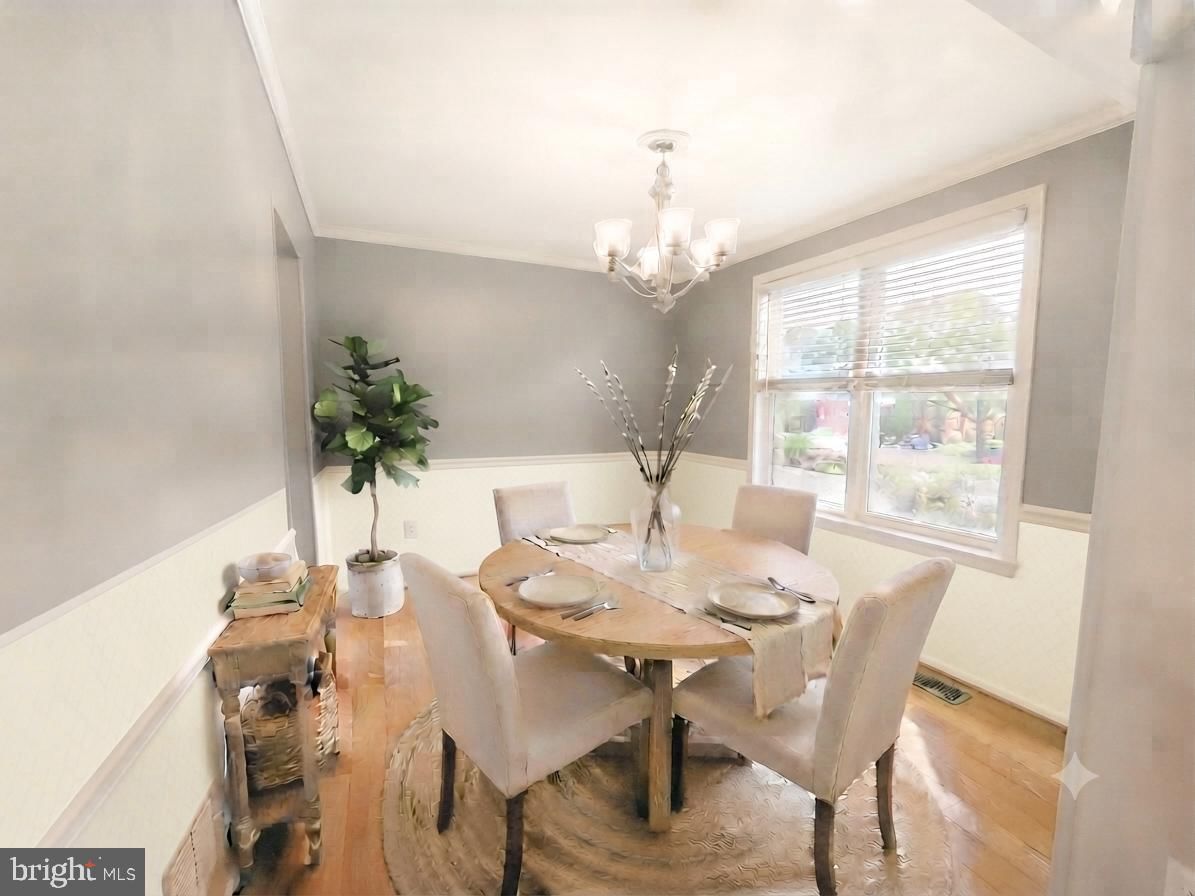 9730 KINGSBRIDGE DRIVE #301 photograph