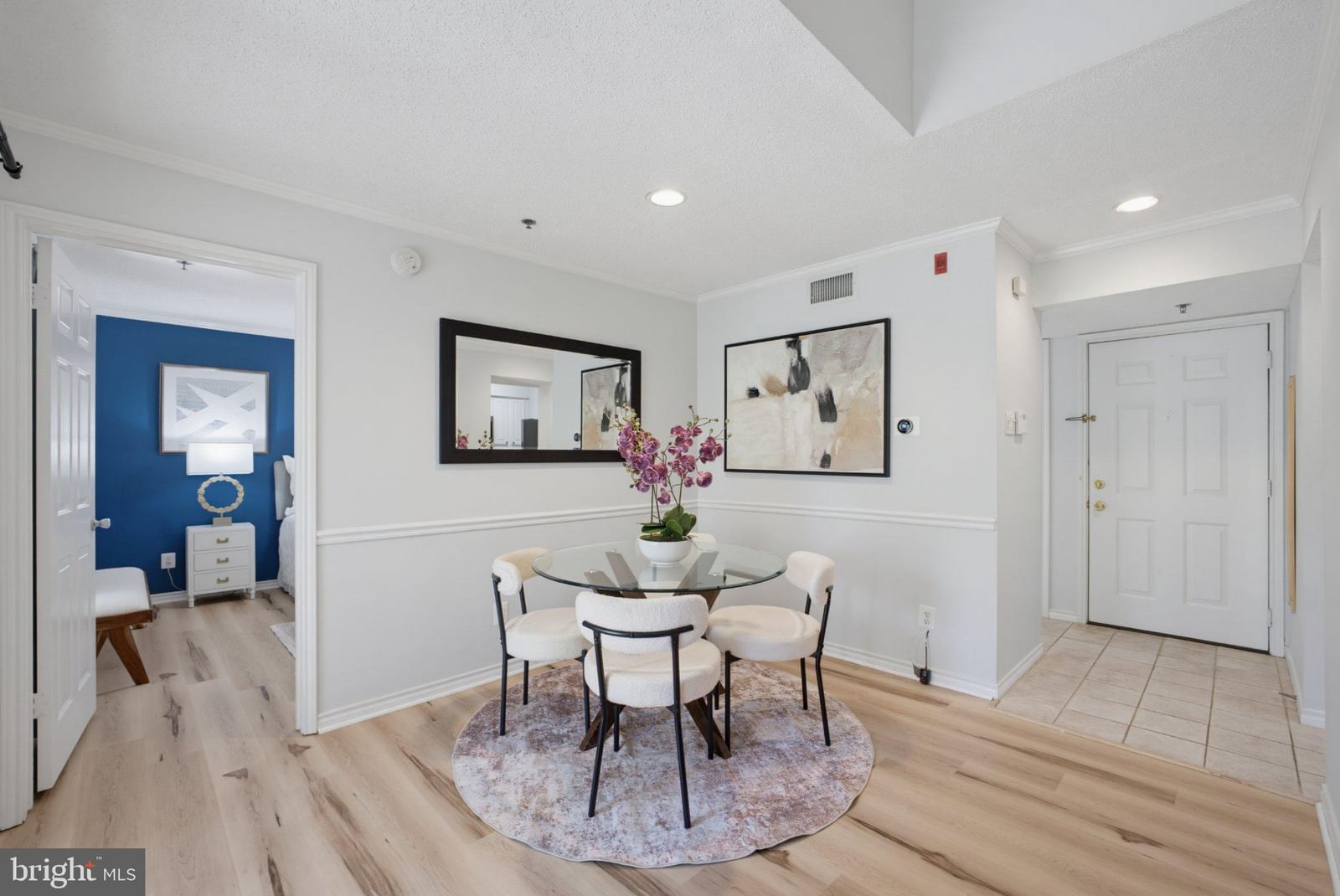 1524 LINCOLN WAY #407 photograph