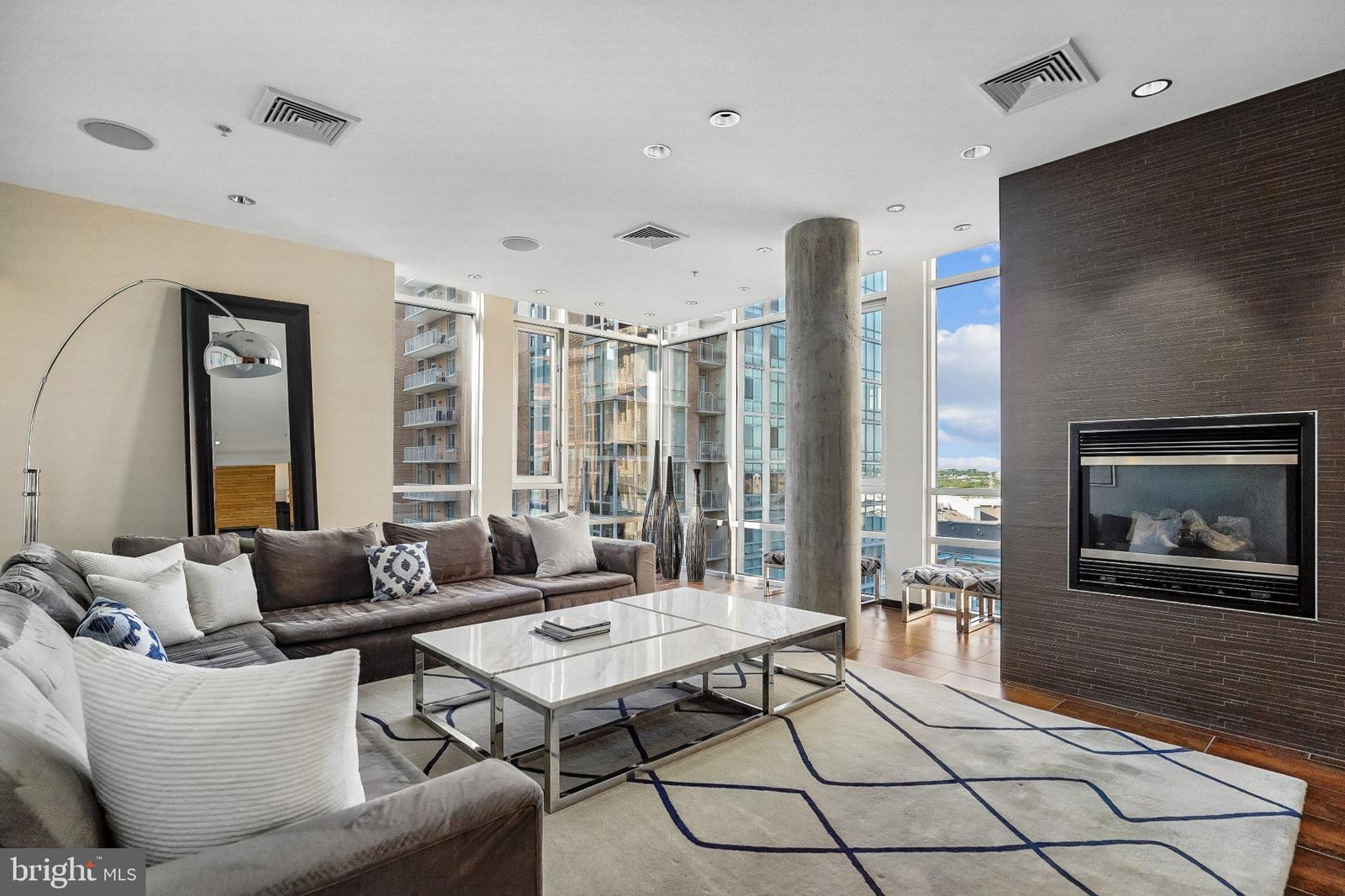 12025 NEW DOMINION PARKWAY #304 photograph
