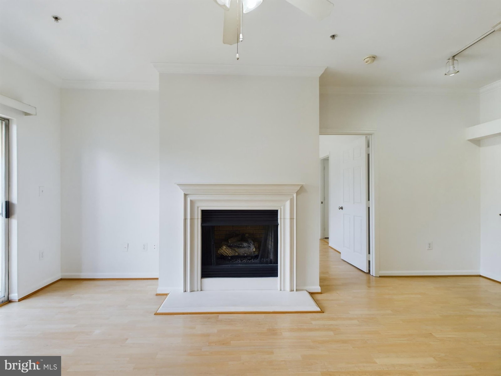 12957 CENTRE PARK CIRCLE #202 photograph