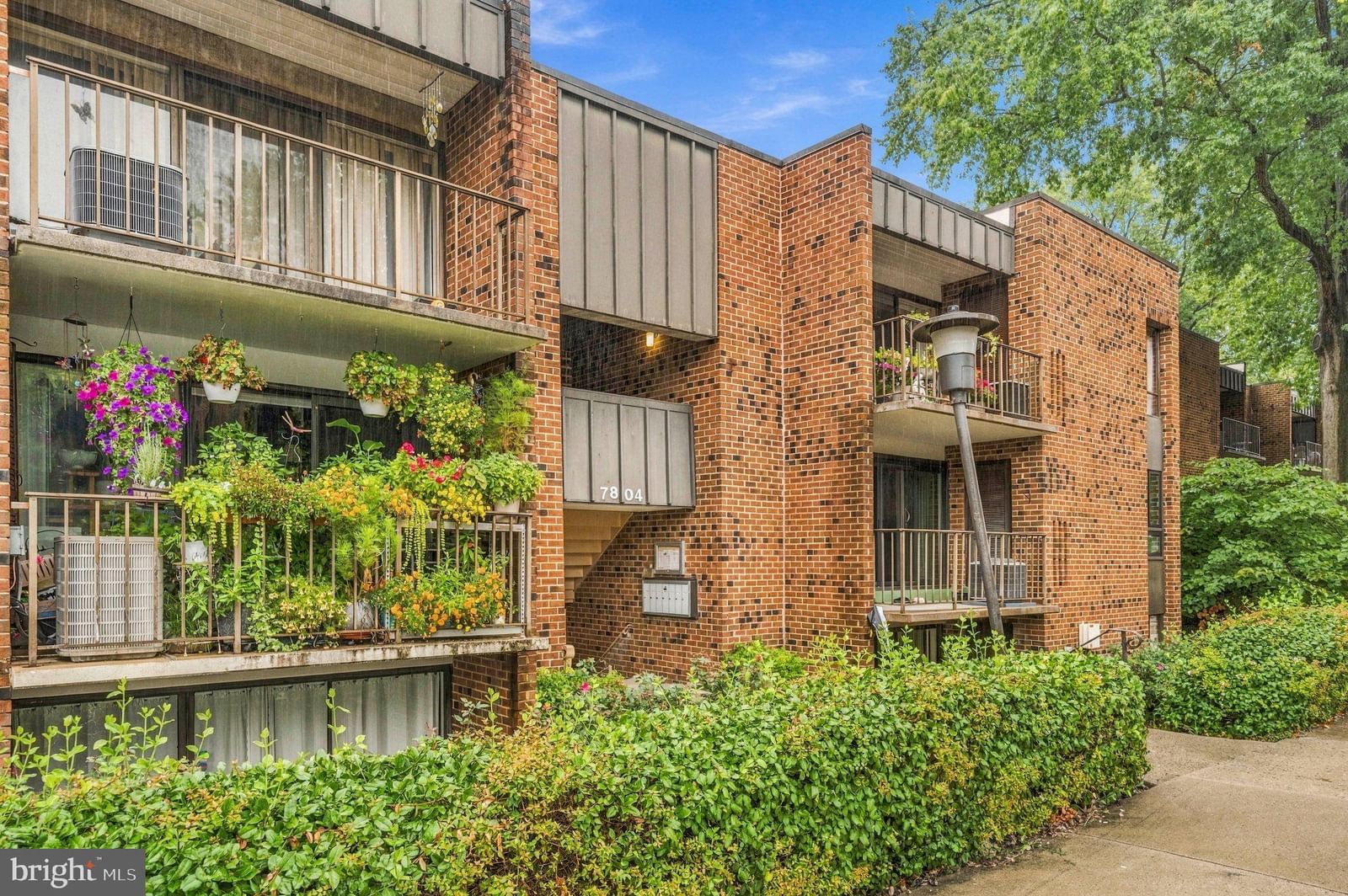 7804 INVERTON ROAD #101 photograph