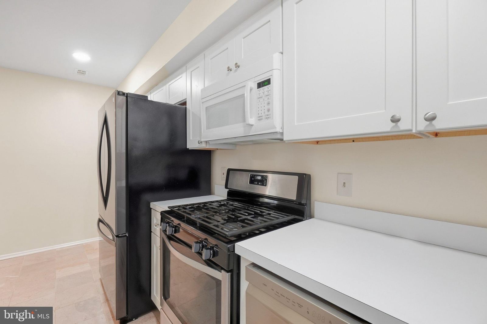 204 PARK TERRACE COURT SE #24 photograph