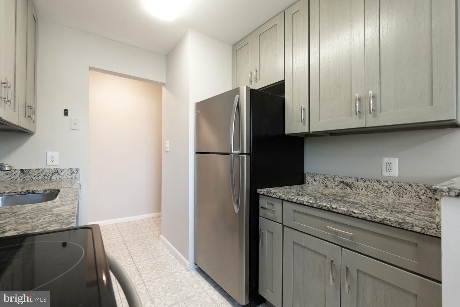 6435 RICHMOND HIGHWAY #301 photograph