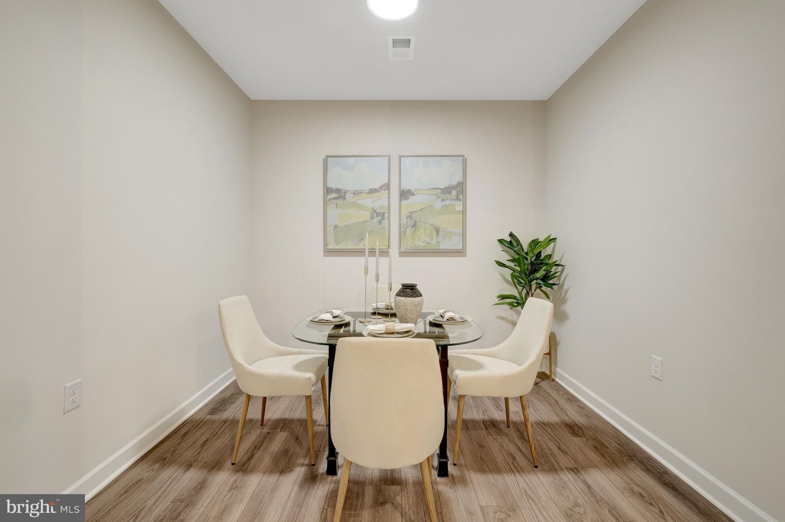 3927 FAIR RIDGE DRIVE #207 photograph
