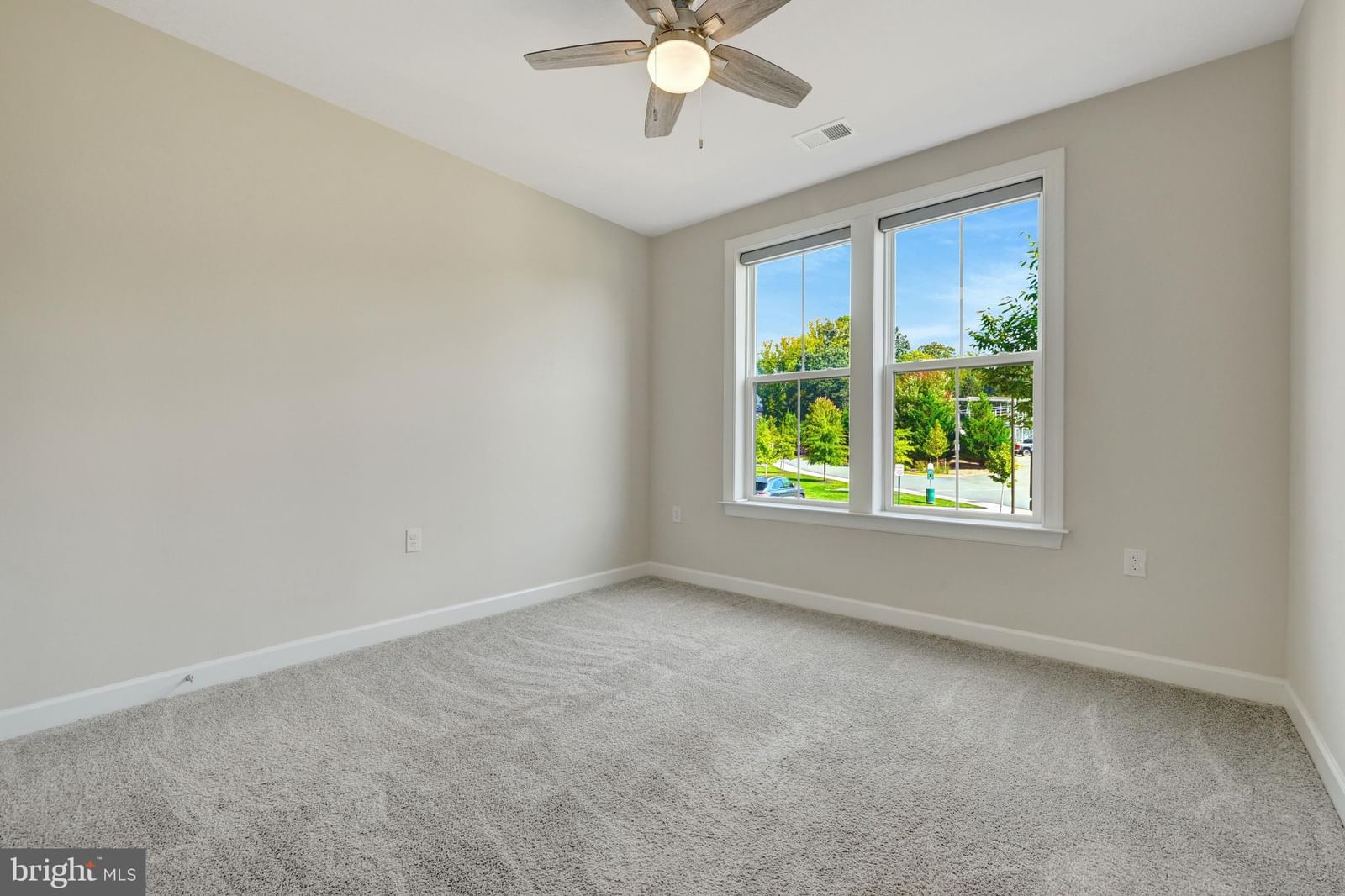 3927 FAIR RIDGE DRIVE #207 photograph