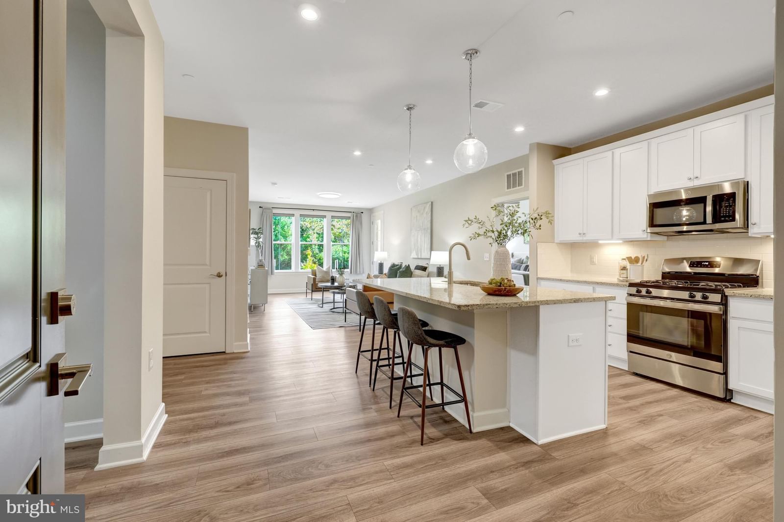 3927 FAIR RIDGE DRIVE #207 photograph