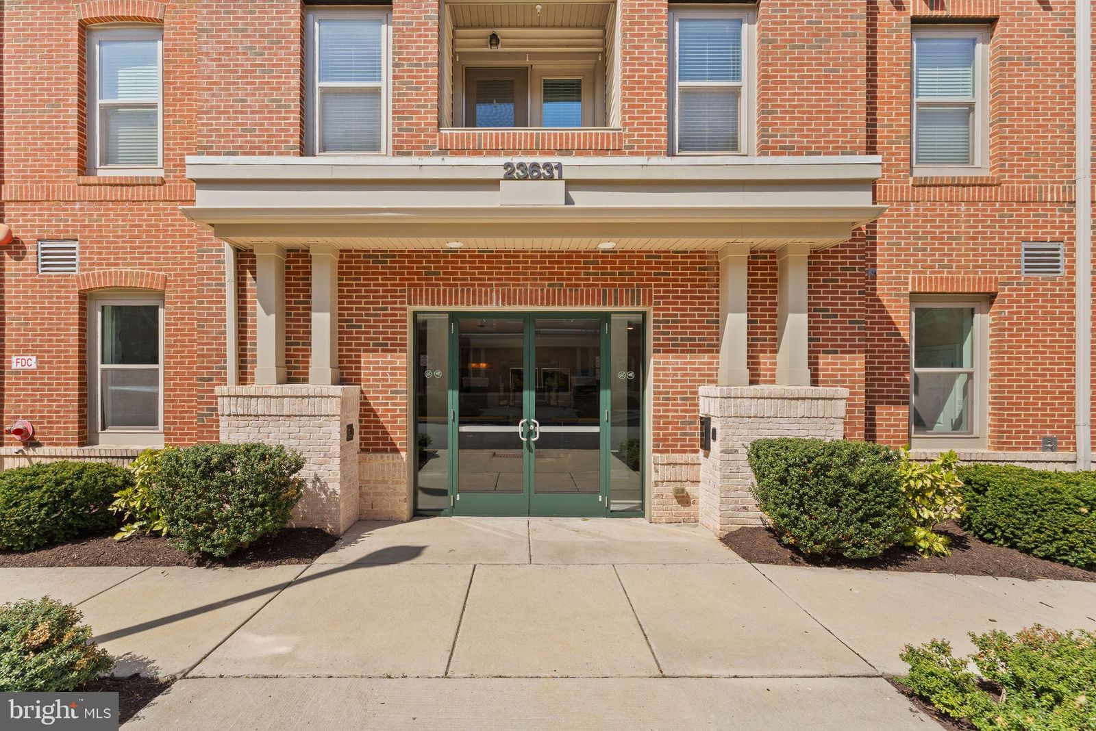 23631 HAVELOCK WALK TERRACE #421 photograph