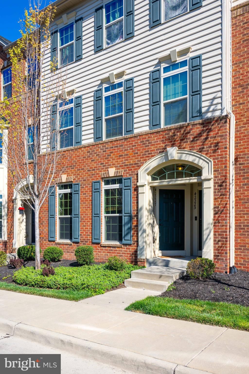 42227 PIEBALD SQ, ALDIE 20105, VA
