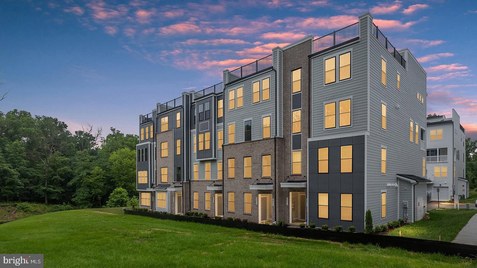 20816 CLOONGEE TER, DULLES 20166, VA