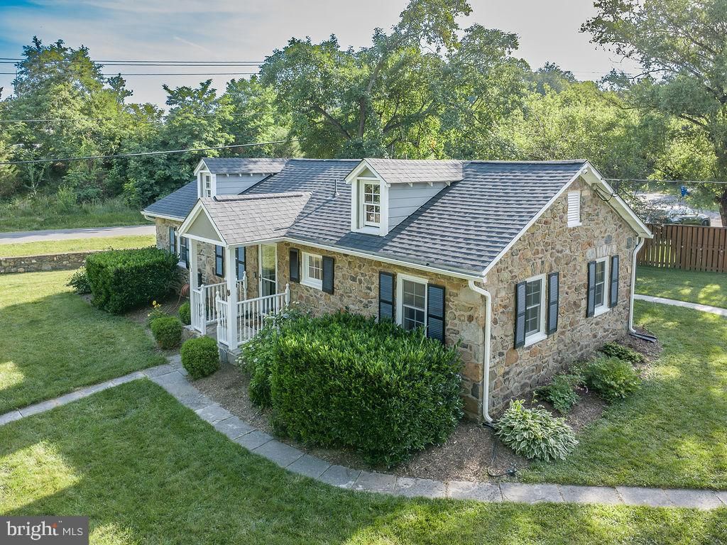 102 PHILLIPS CT NW, LEESBURG 20176, VA