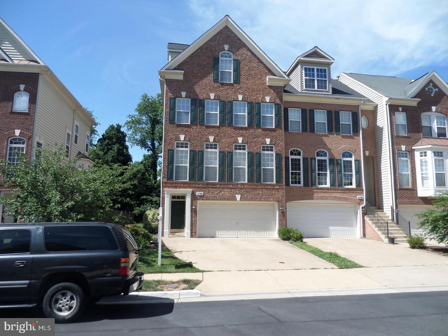 1136 KEOKUK TER NE, LEESBURG 20176, VA