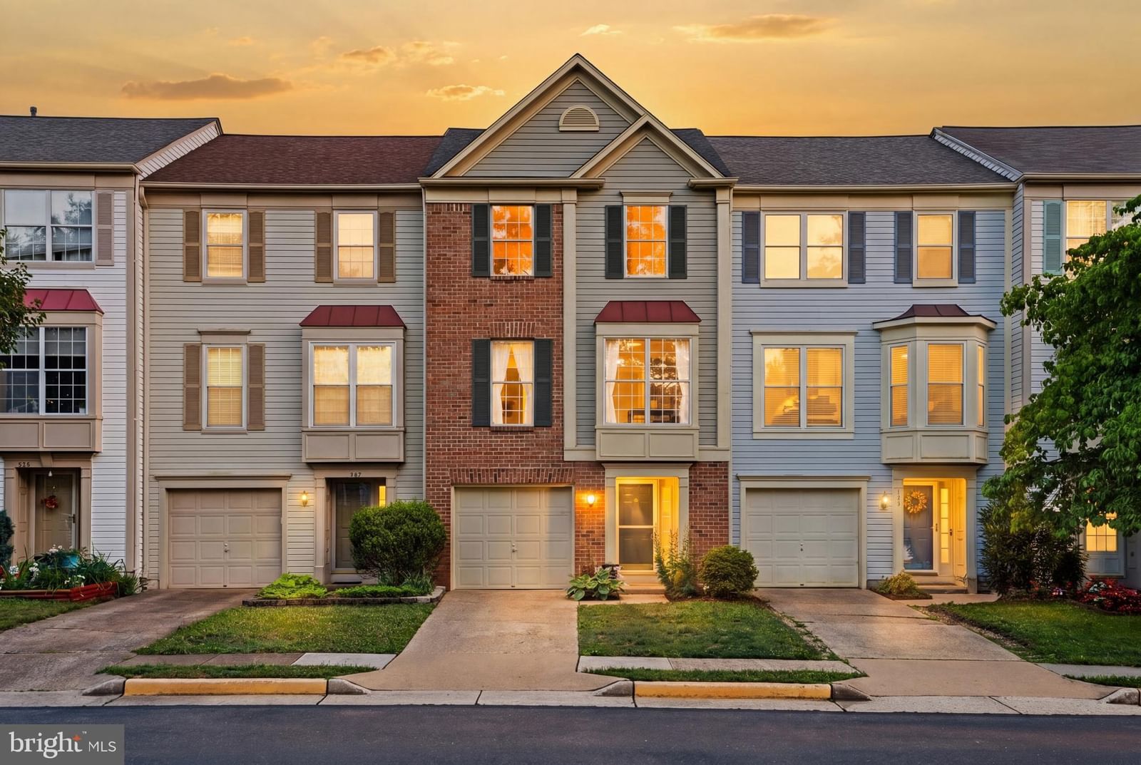 345 BARNFIELD SQ NE, LEESBURG 20176, VA