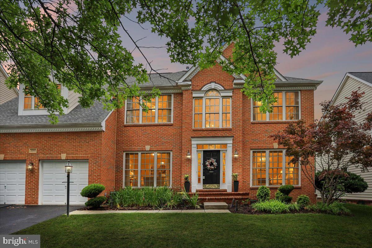 42855 CHATELAIN CIR, BRAMBLETON 20148, VA