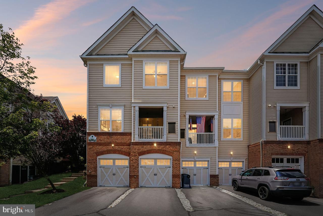 43905 HICKORY CORNER TER, ASHBURN 20147, VA