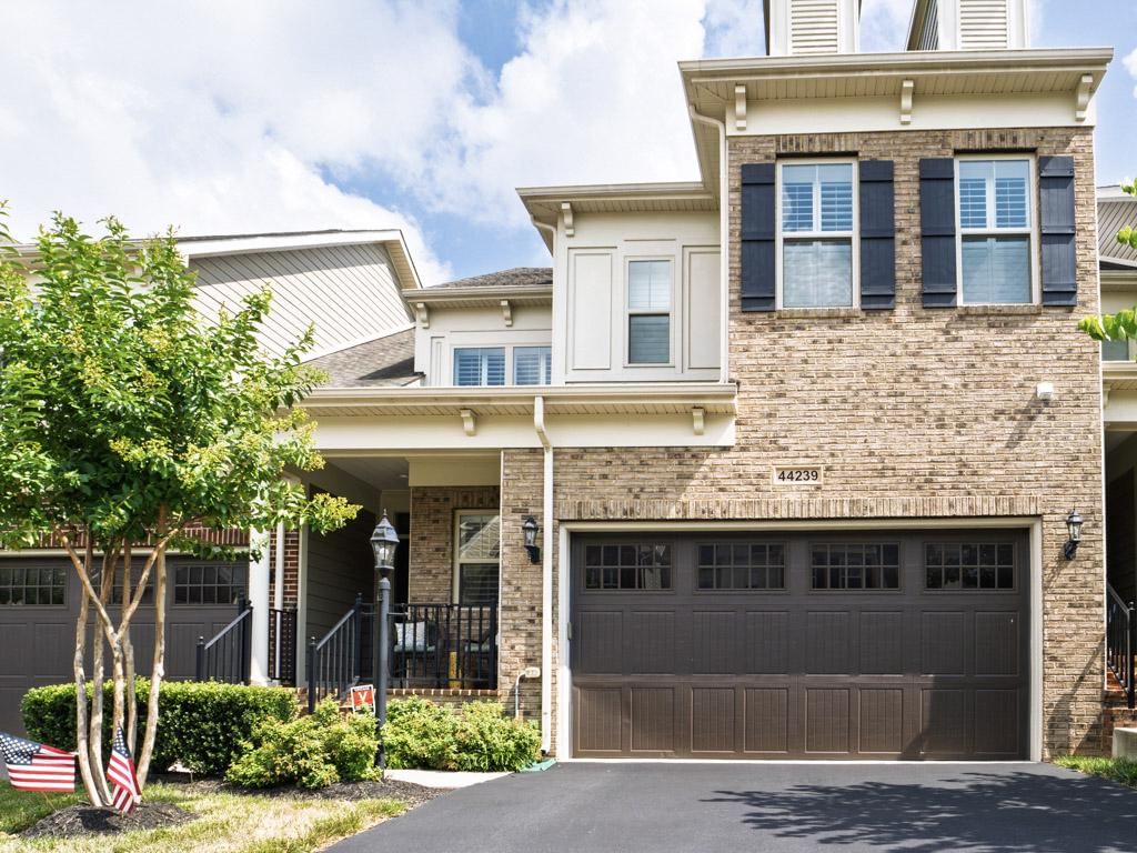 44239 SILVERPALM GROVE TER, LEESBURG 20176, VA