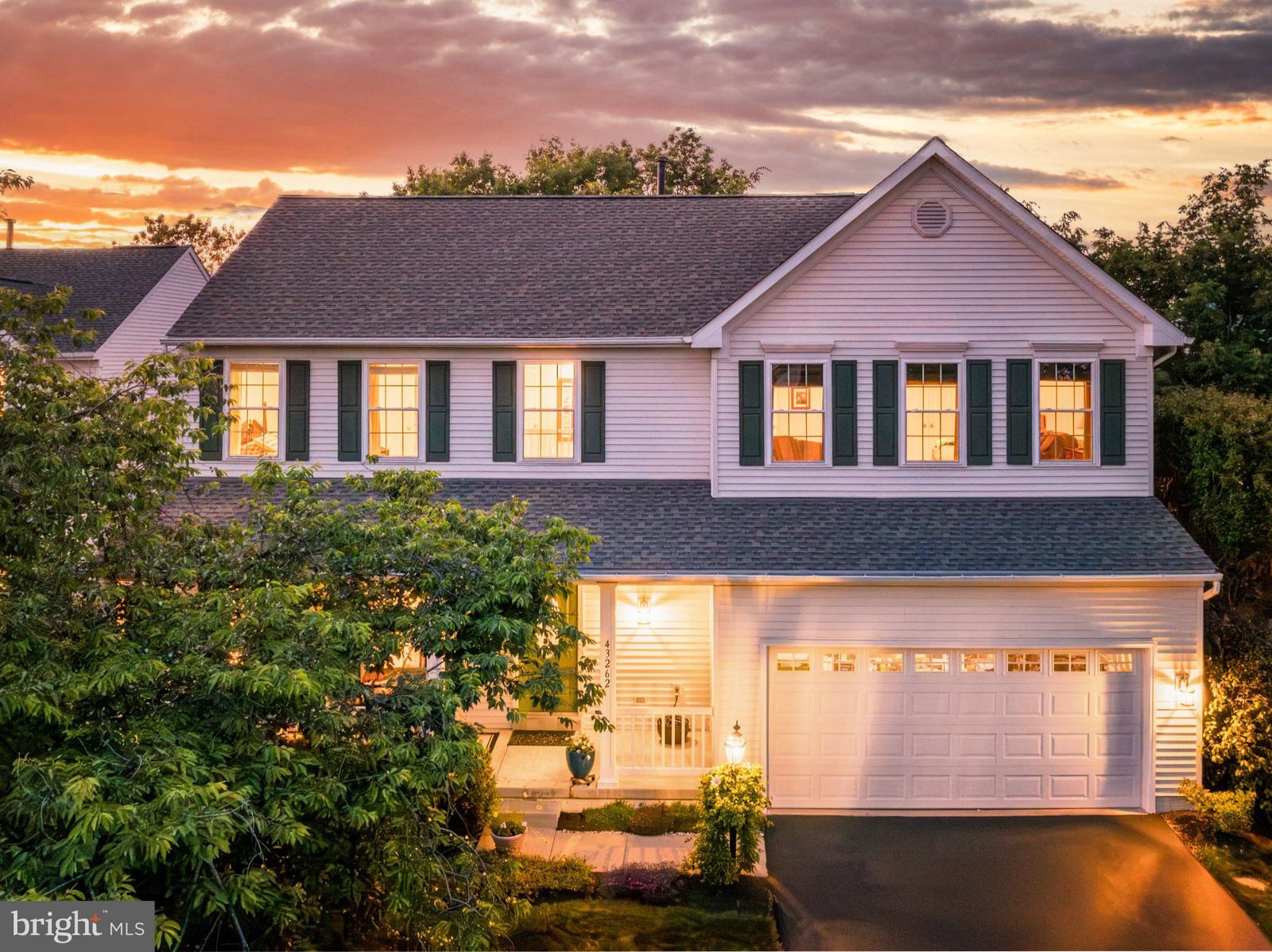 43262 STONEYGLEN CT, ASHBURN 20147, VA