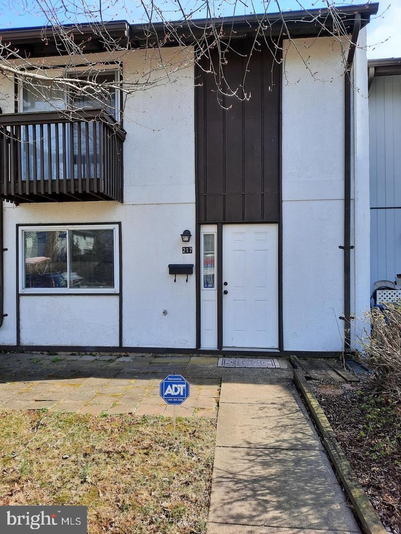217 SUGARLAND RUN DR, STERLING 20164, VA