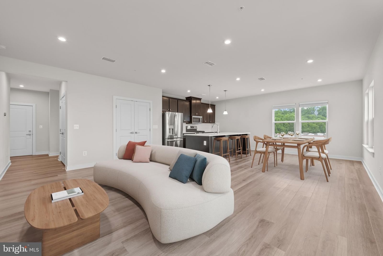 46270 MOUNT ALLEN TERRACE #300 photograph