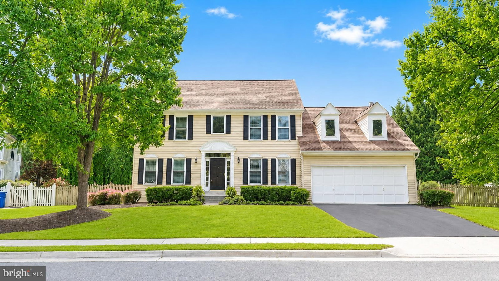 315 OAKCREST MANOR DR NE, LEESBURG 20176, VA