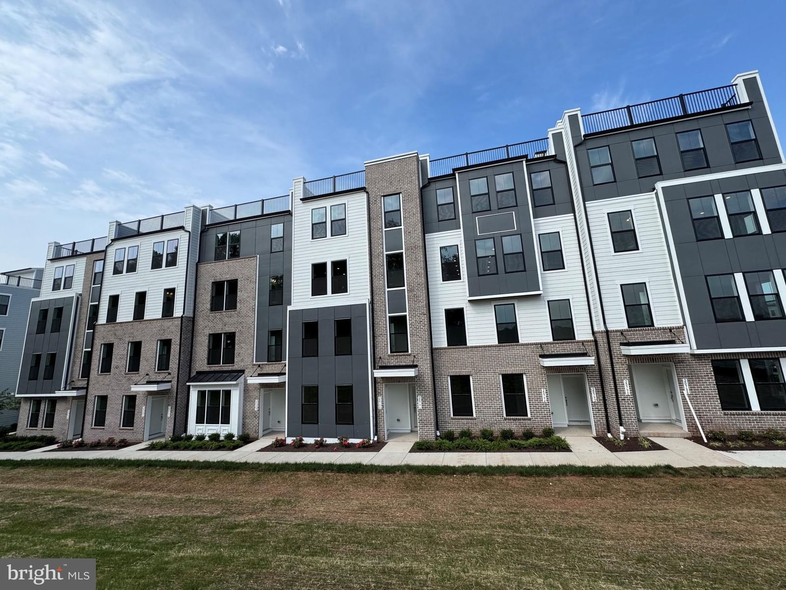 20790 CLOONGEE TER, DULLES 20166, VA