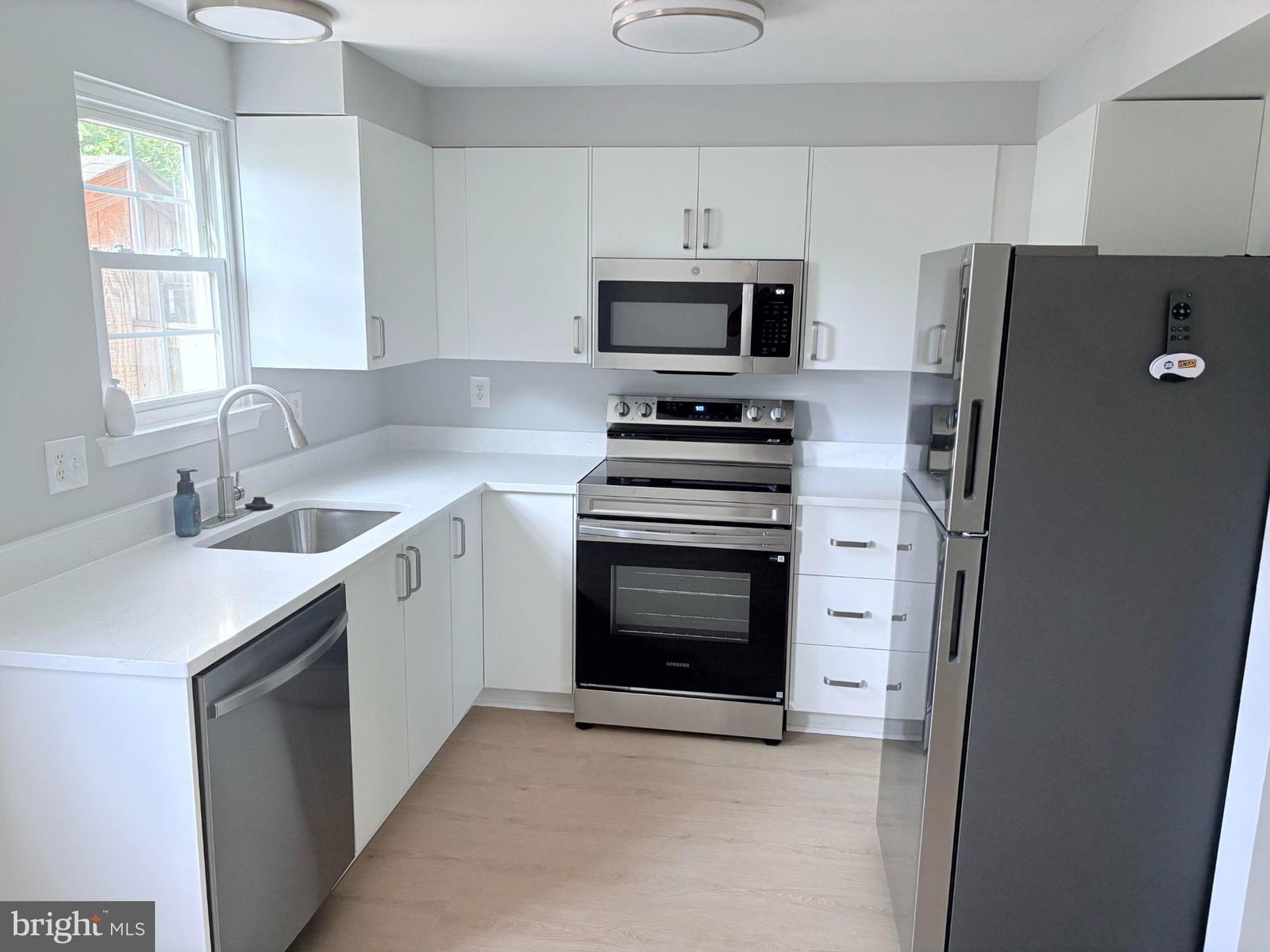 23 ASBURY WAY, STERLING 20165, VA