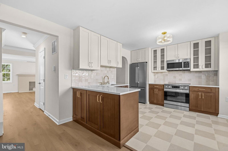 117 DAVIS AVENUE SW