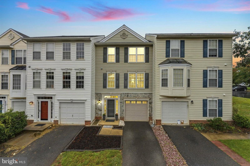 35872 DEVON PARK SQUARE