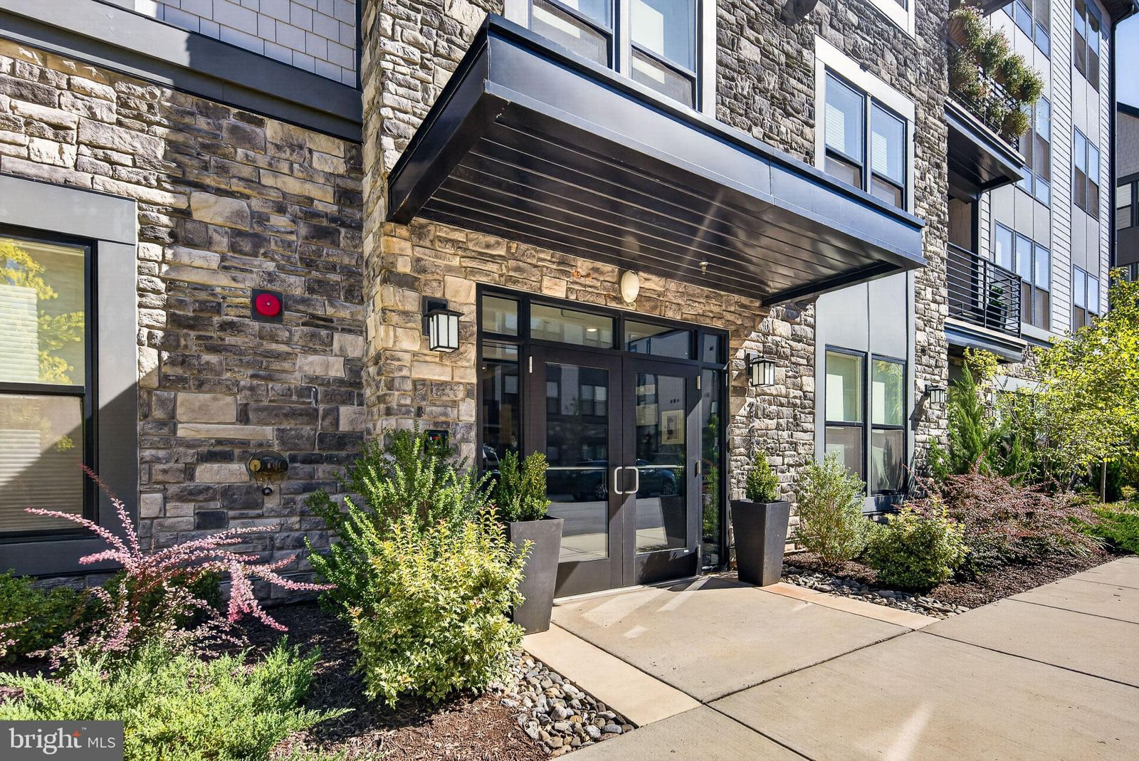 23650 HAVELOCK WALK TERRACE #405 photograph