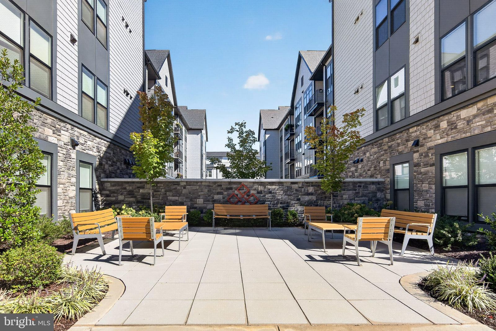 23650 HAVELOCK WALK TERRACE #405 photograph