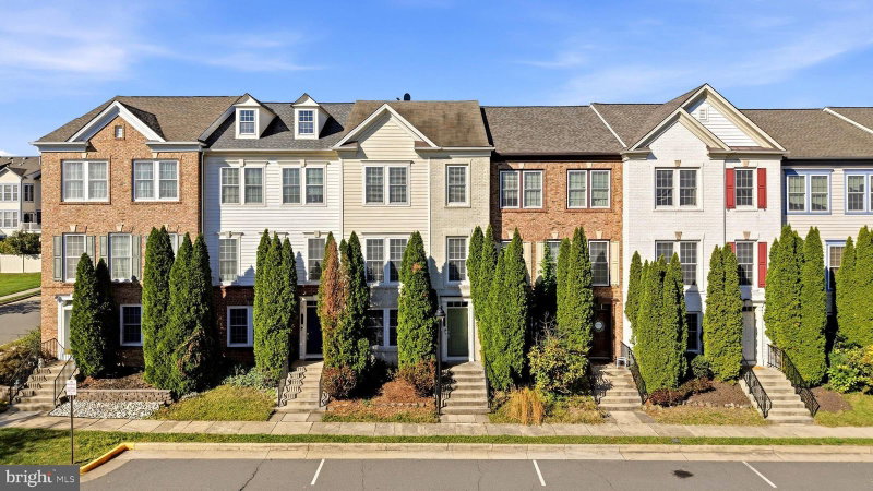 197 GREAT LAUREL SQUARE SE