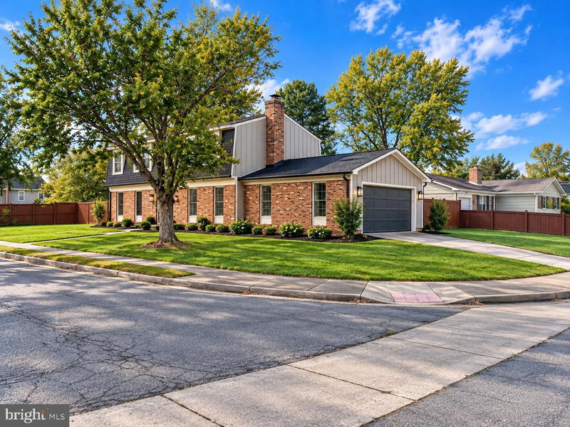 401 CRESTWOOD ST SW