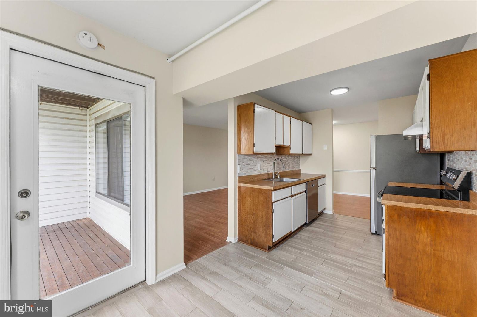 8383 BUTTRESS LANE #302 photograph