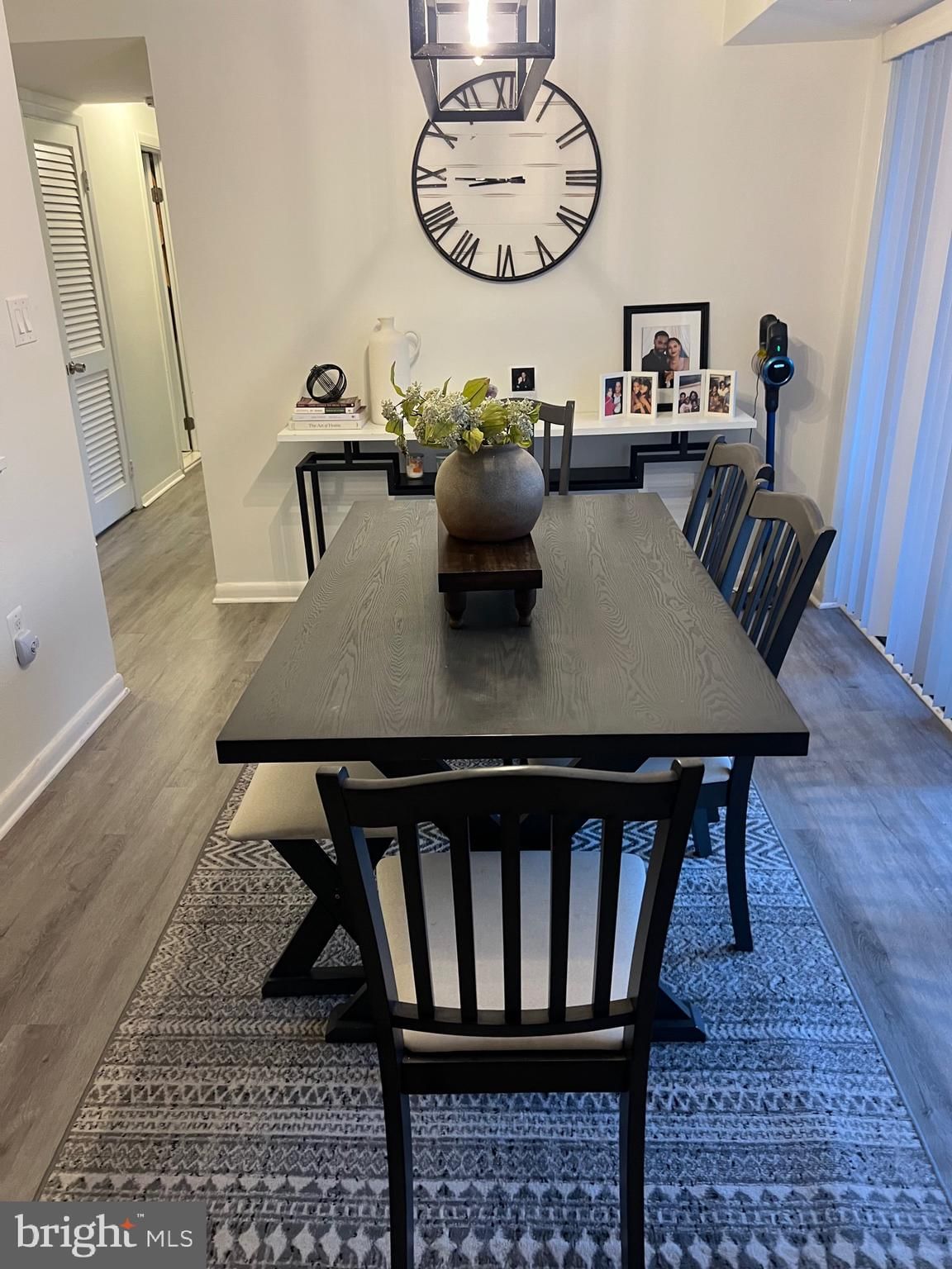 1600 RENATE DRIVE #304 photograph