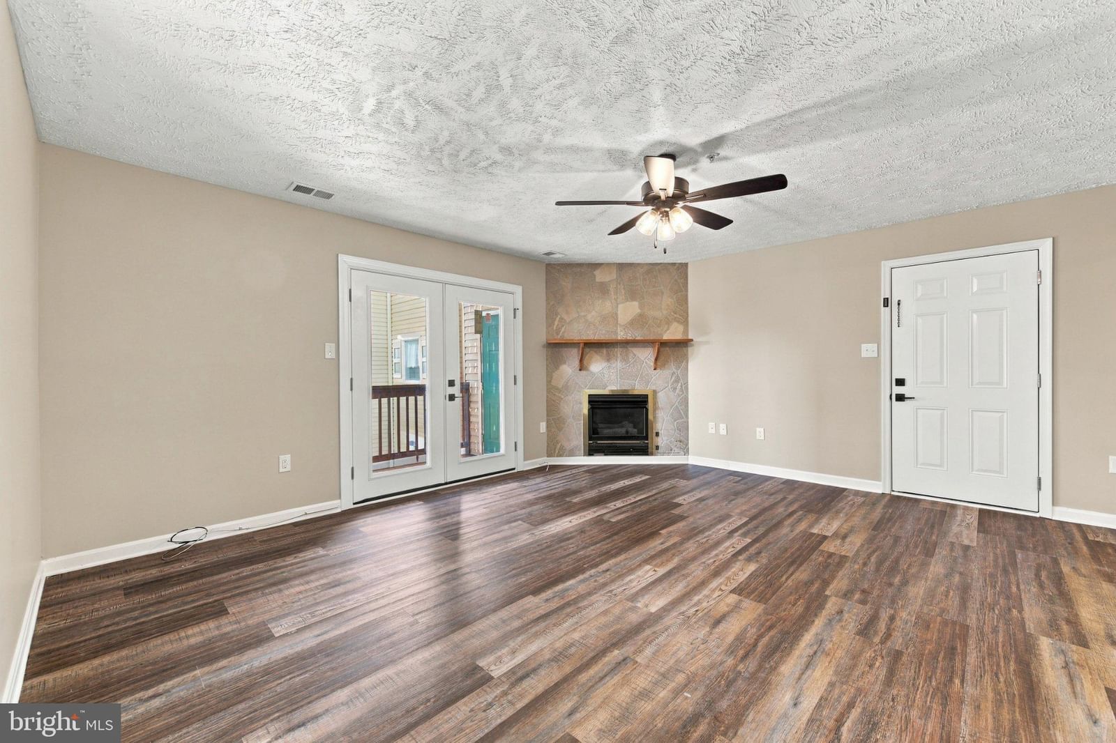 1290 OX ROAD #E-6 photograph