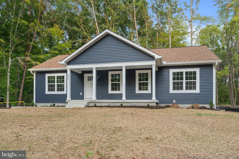 2803 AMY DRIVE