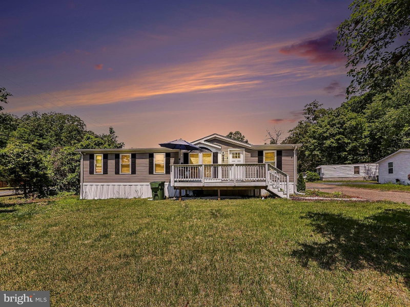 28 CASTLE CT CT