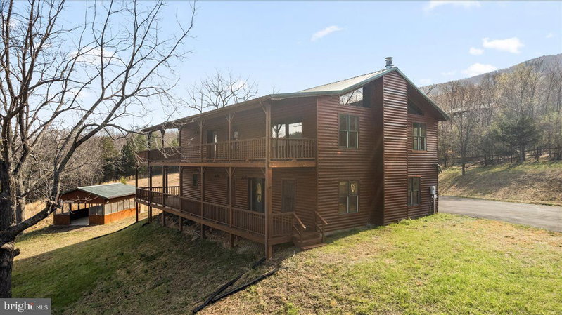 325 COYOTE RUN ROAD
