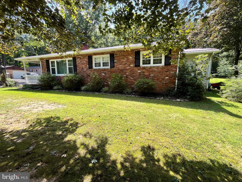 38 OAK HILL ROAD