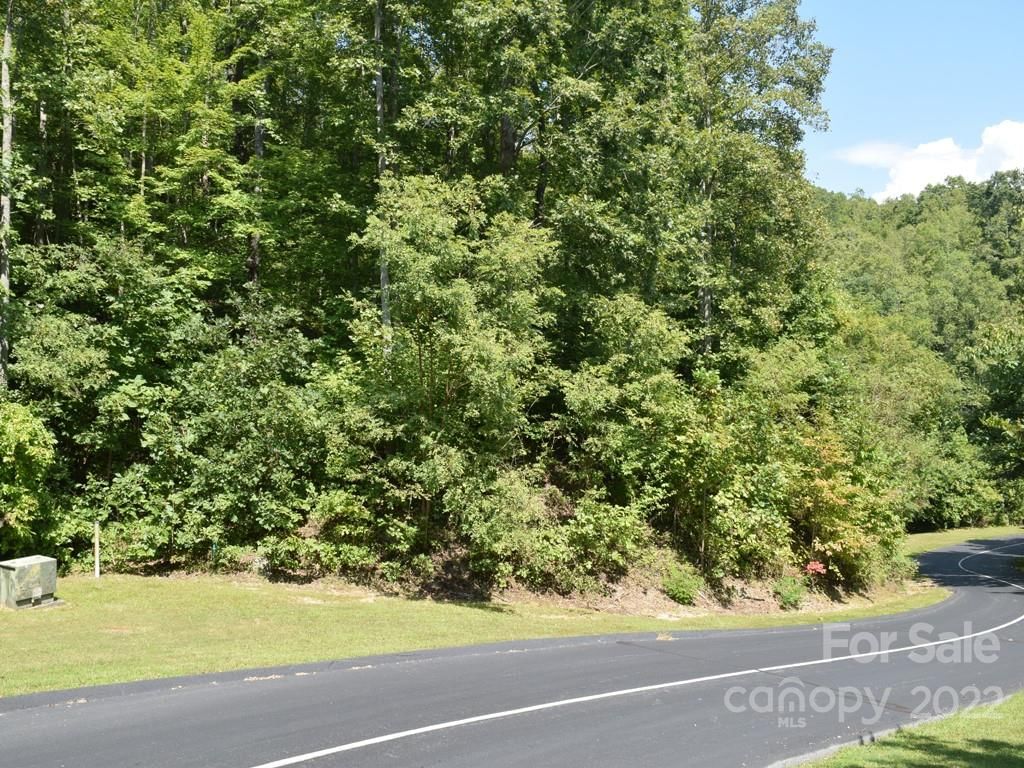 216 Mountain Crest Drive #34, Hendersonville, NC 28739