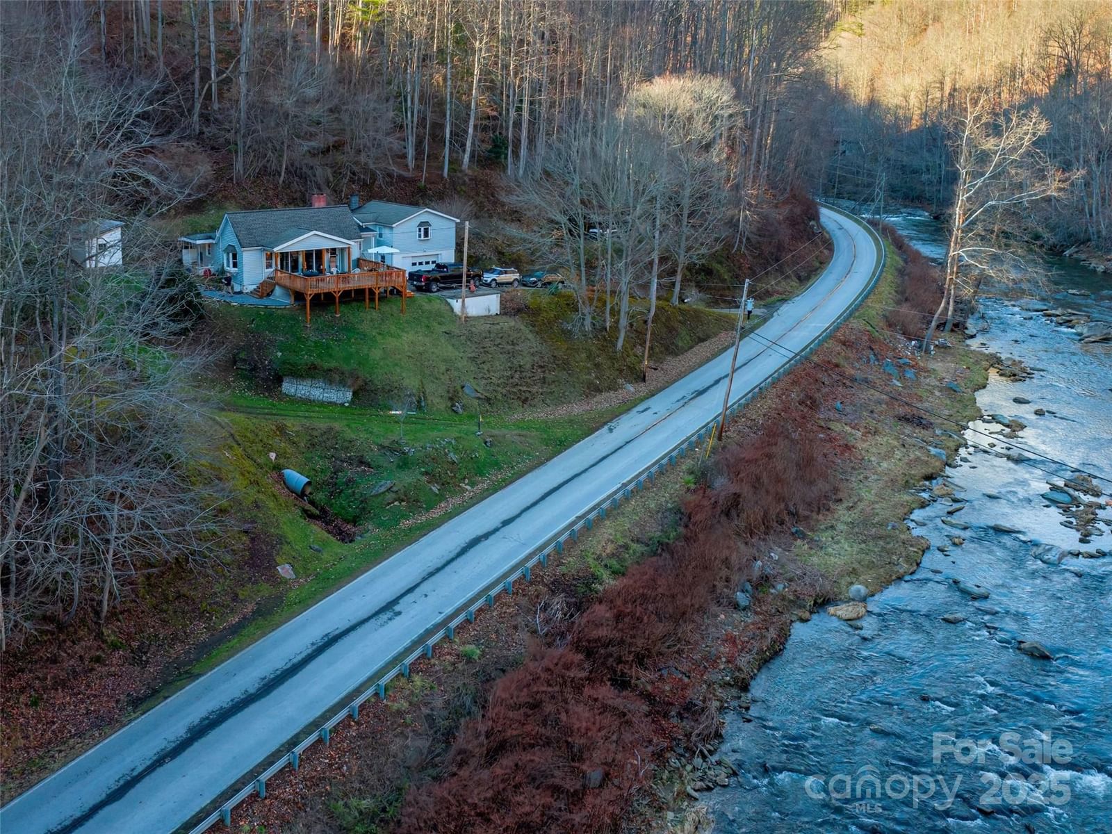 12982 US HWY 19W None, Burnsville, NC 28714