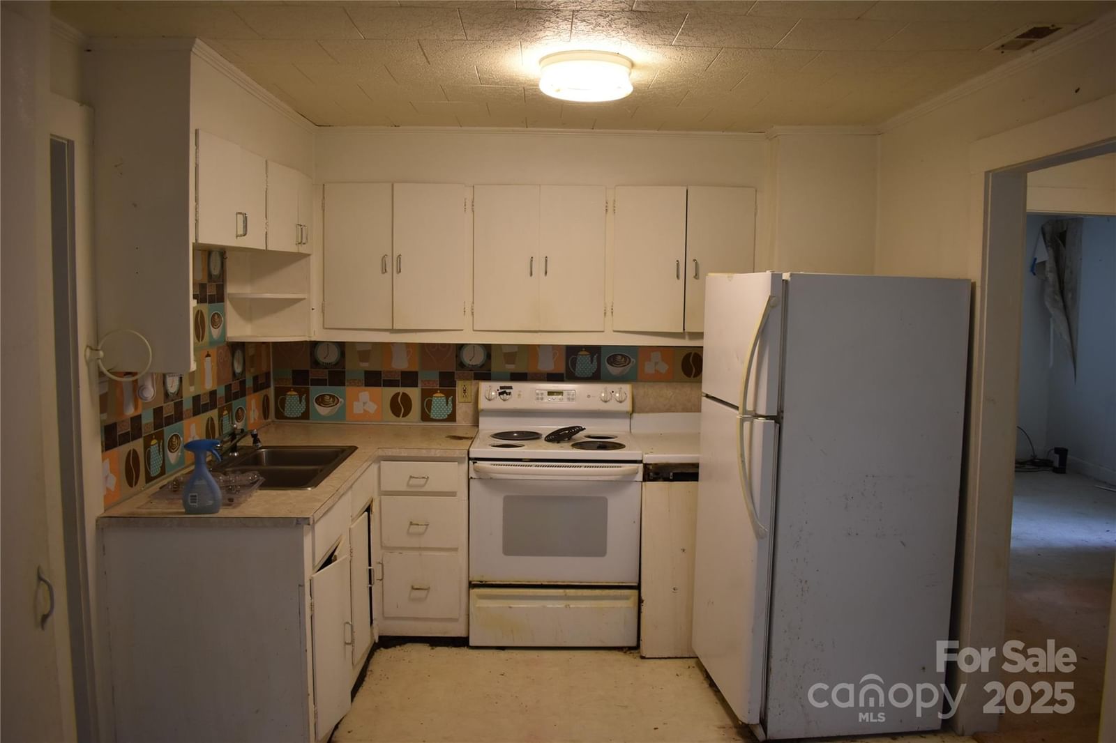 18417 Hwy 221 Highway, Marion, NC 28752 - Photo 2