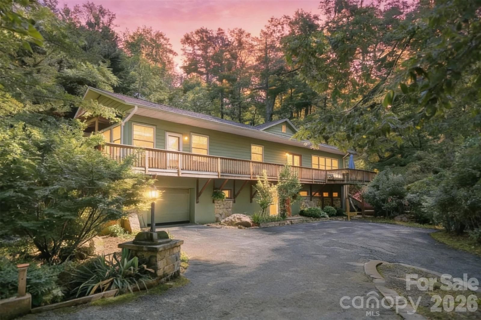 75 Cougar Lane, Saluda, NC 28773