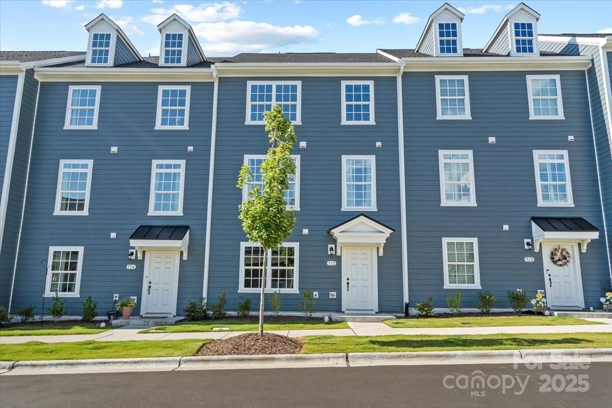 512 Whitehall Circle, Durham, NC 27713 - Photo 2