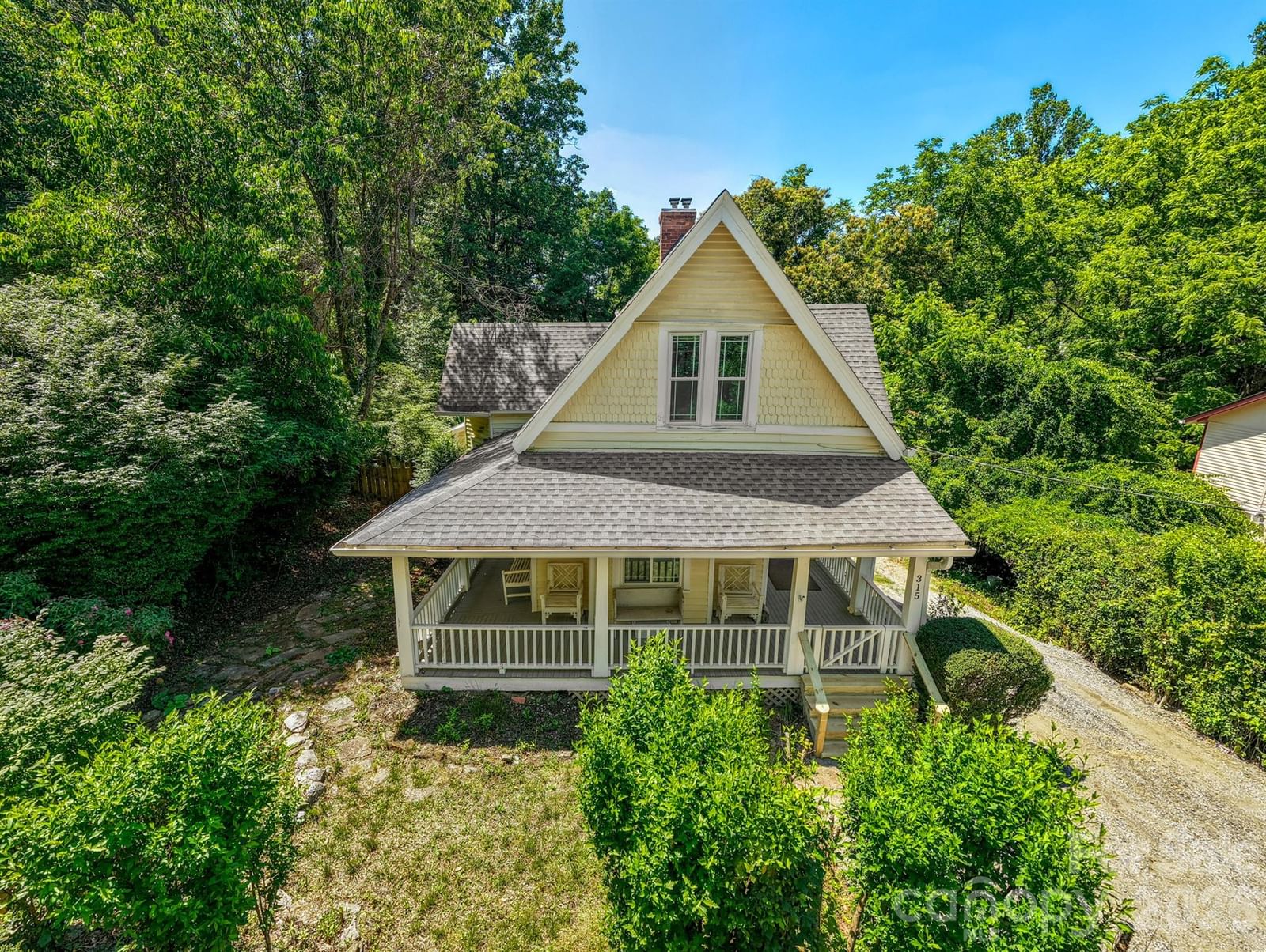 334 Greenville Street, Saluda, NC 28773