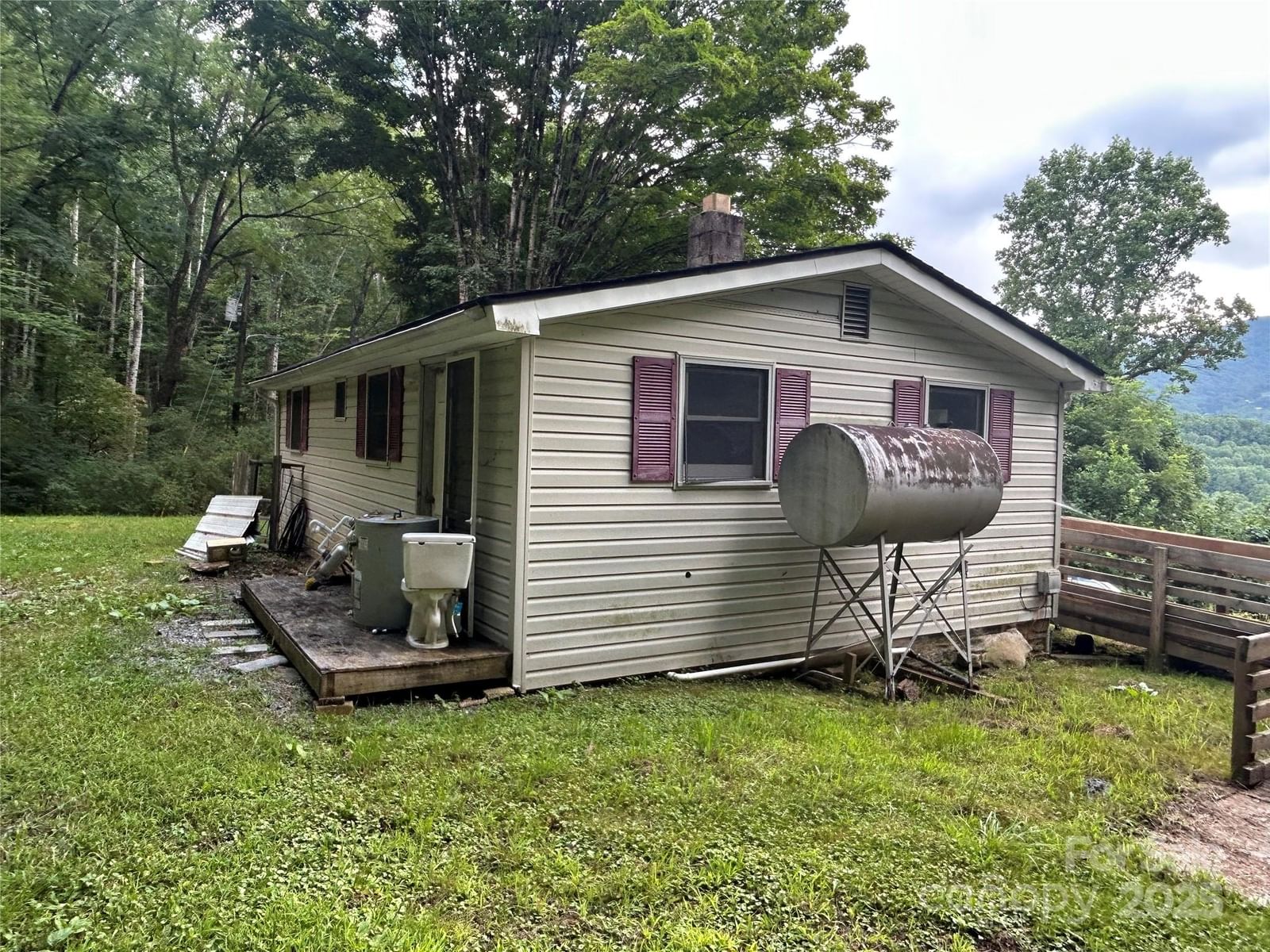 103 Cambridge Way, Waynesville, NC 28786 - Photo 2