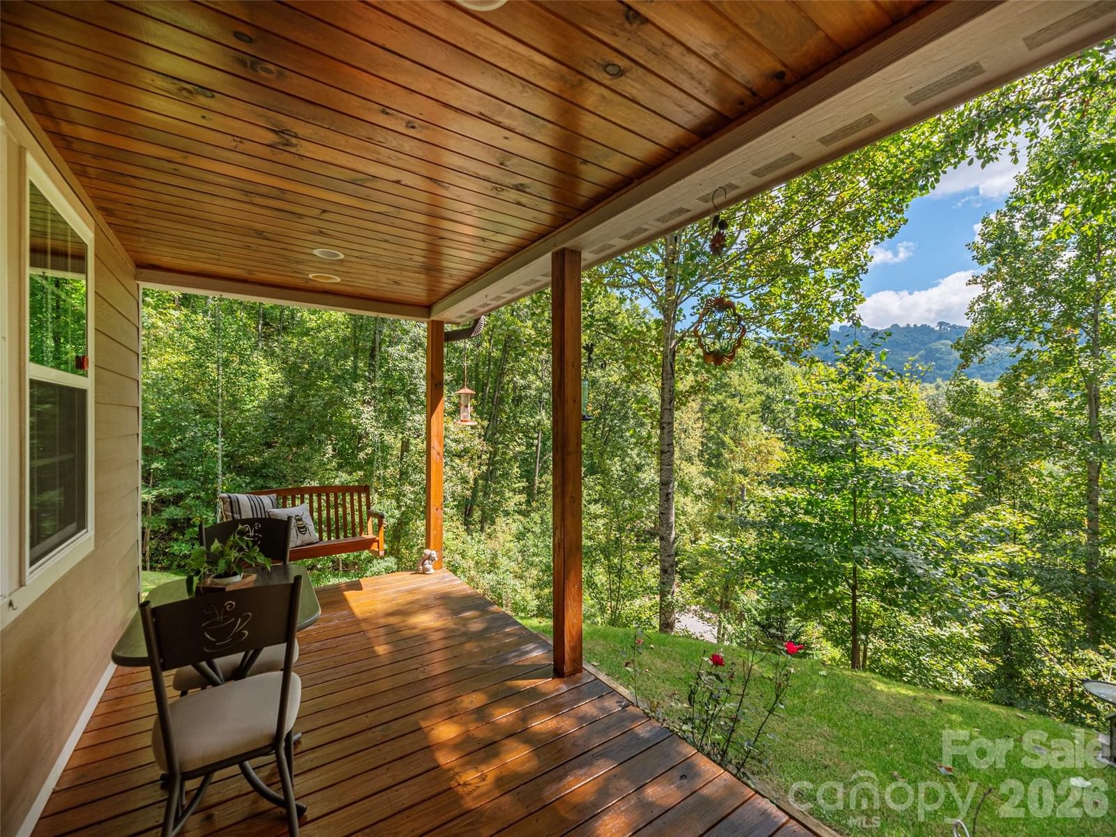 27 Little Roundtop Road, Clyde, NC 28721