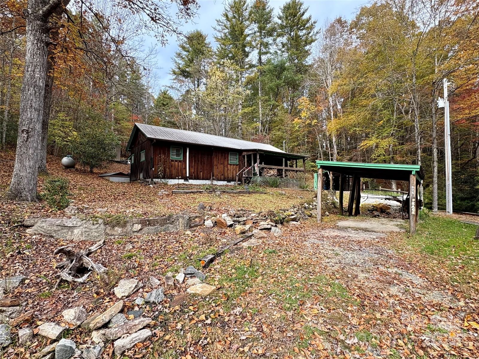 875 Carson Creek Road, Brevard, NC 28712